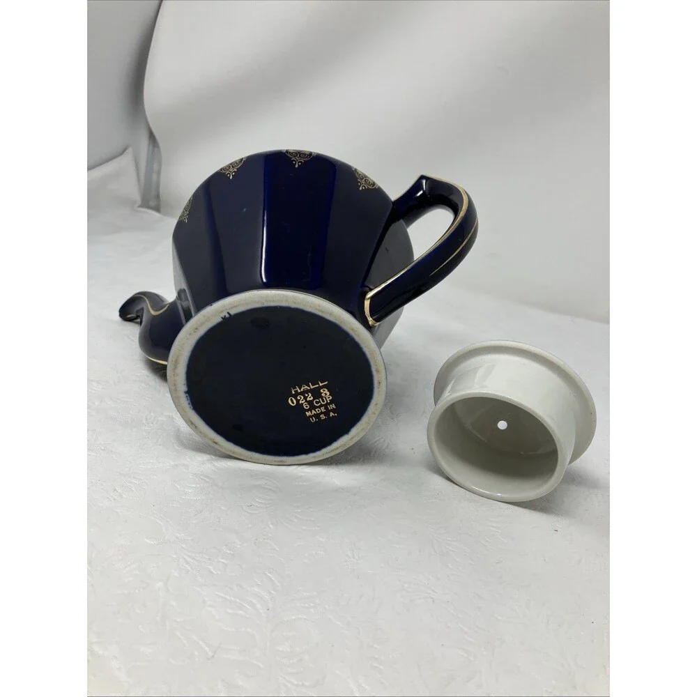 Hall USA Teapot Cobalt Blue & Gold 0223 Blue w Gold Trim 6 Cup Albany Model